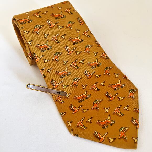 FERRAGAMO Silk Tie and VALENTINO Vintage Gold Tie Clip - Picture 9 of 12
